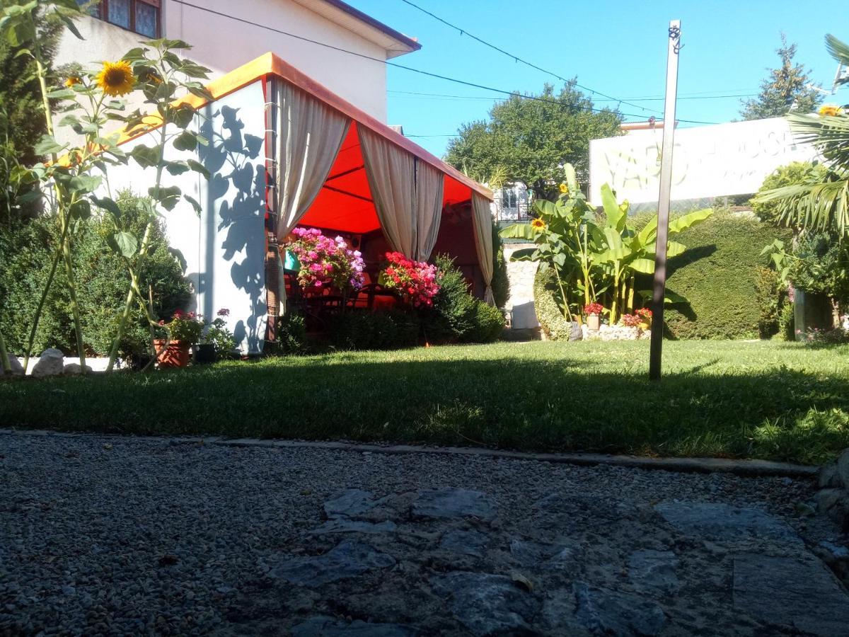 Hotel Yard House Trpejca Ochryda Zewnętrze zdjęcie