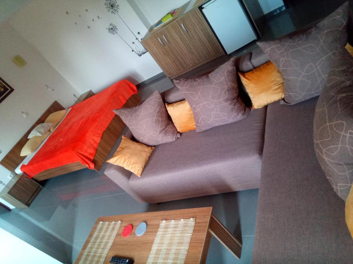 Hotel Yard House Trpejca Ochryda Zewnętrze zdjęcie