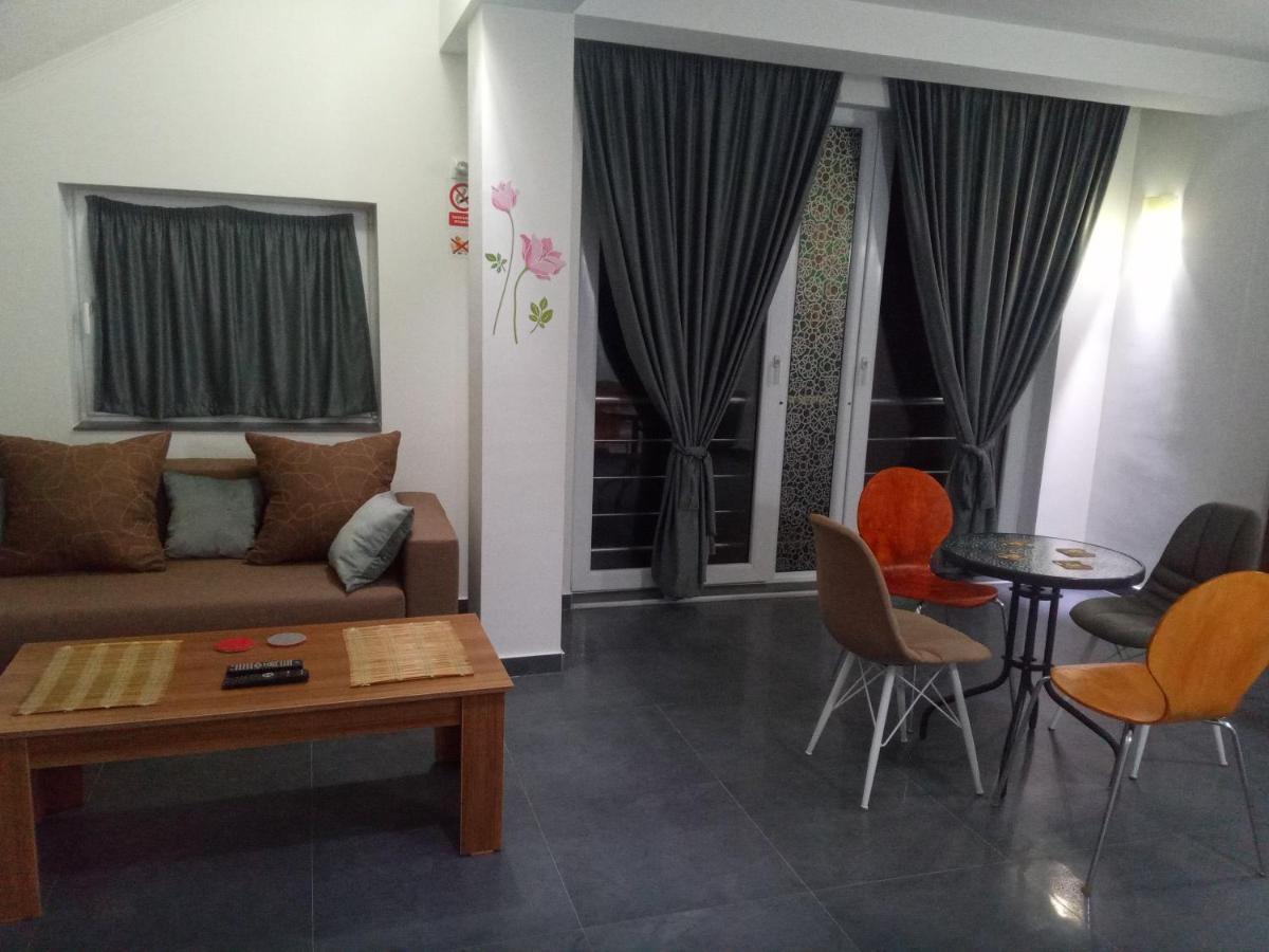 Hotel Yard House Trpejca Ochryda Zewnętrze zdjęcie