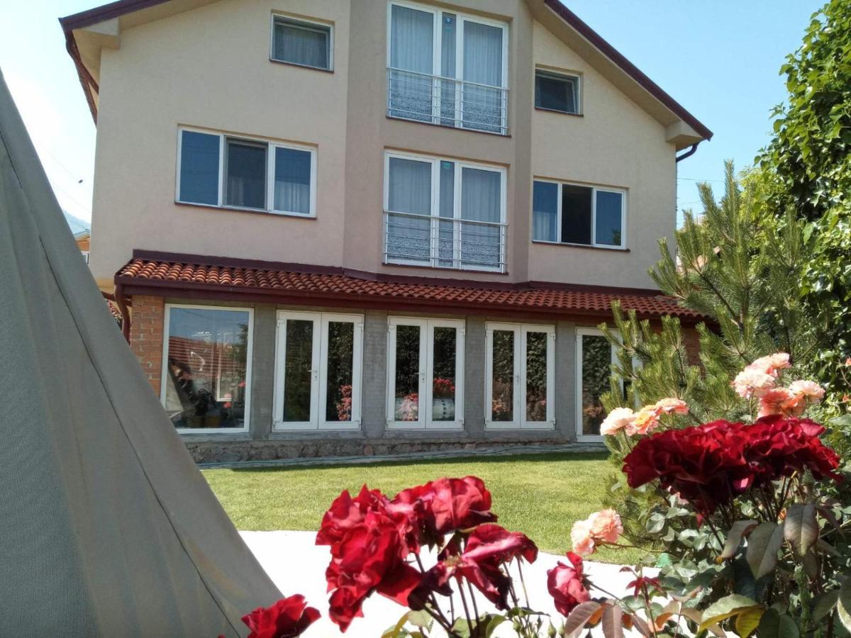 Hotel Yard House Trpejca Ochryda Zewnętrze zdjęcie